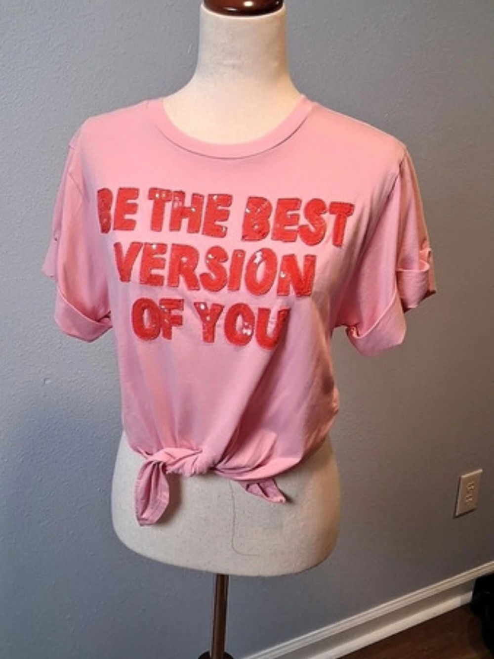 Alice + Olivia Pink Beaded Tie-Front Graphic Tee Size Medium